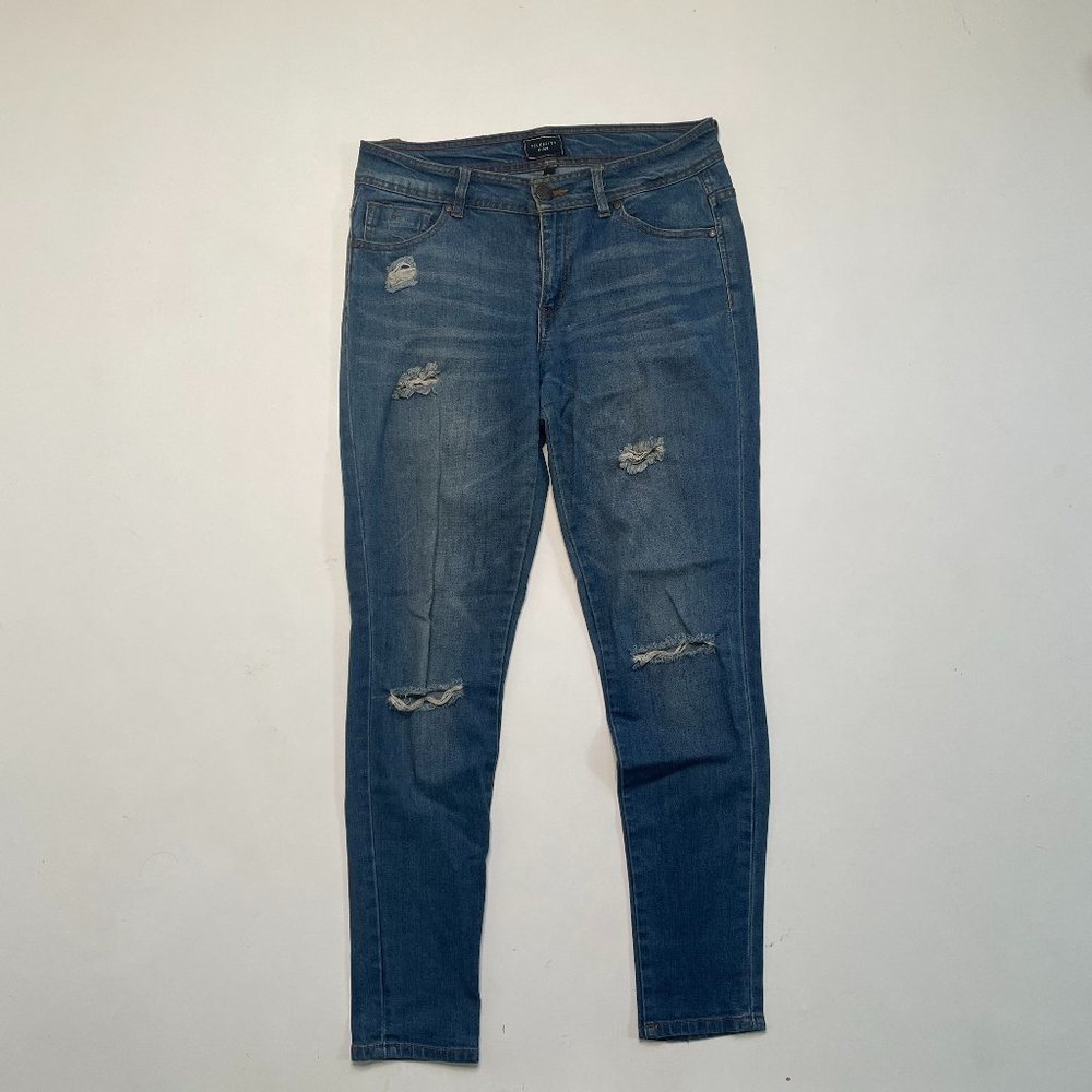 High-waist boyfriend jeans